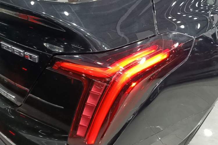 Used Cadillac CT5 2023 28T Luxury Edition (Standard Version) Right Rear Taillight