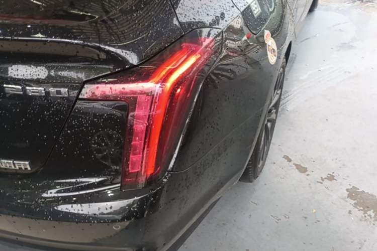 Used Cadillac CT5 2023 28T Luxury Edition (Standard Version) Right Rear Taillight