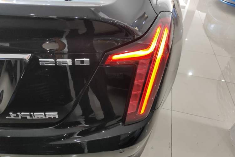 Used Cadillac CT5 2023 28T Luxury Edition (Standard Version) Right Rear Taillight