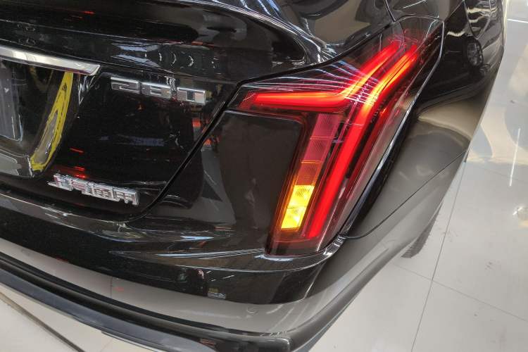 Used Cadillac CT5 2023 28T Luxury Edition (Standard Version) Right Rear Taillight