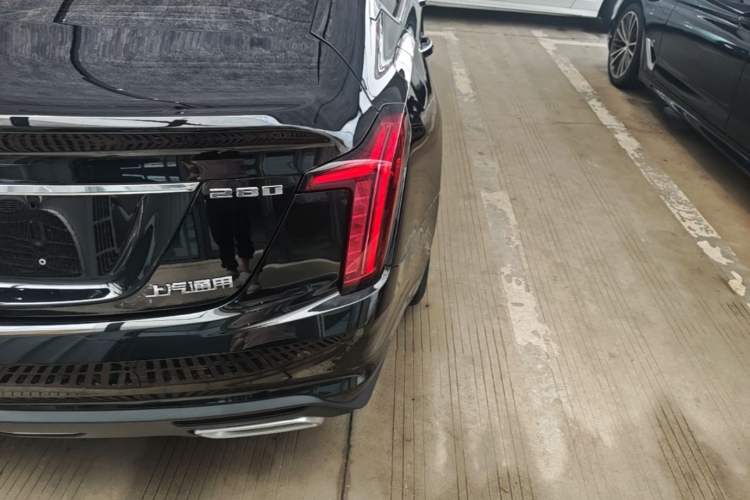 Used Cadillac CT5 2023 28T Luxury Edition (Standard Version) Right Rear Taillight