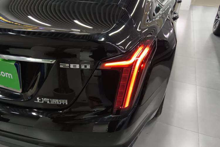 Used Cadillac CT5 2023 28T Luxury Edition (Standard Version) Right Rear Taillight
