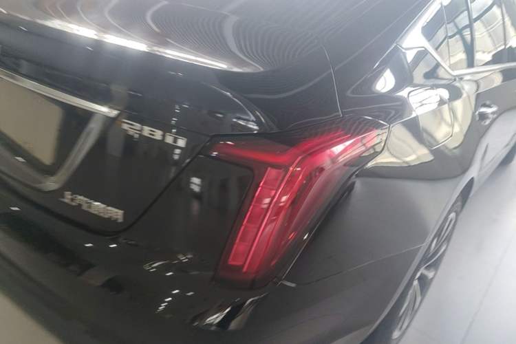 Used Cadillac CT5 2023 28T Luxury Edition (Standard Version) Right Rear Taillight