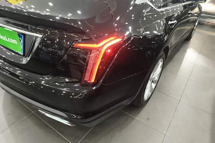 Used Cadillac CT5 2023 28T Luxury Edition (Standard Version) Right Rear Taillight