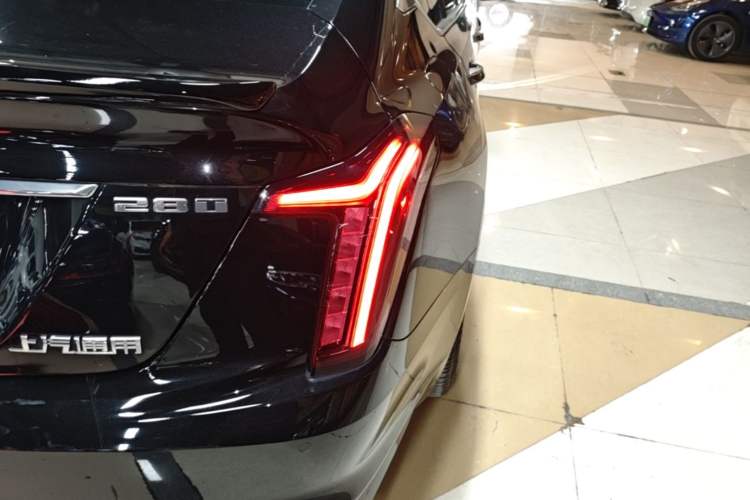 Used Cadillac CT5 2023 28T Luxury Edition (Standard Version) Right Rear Taillight