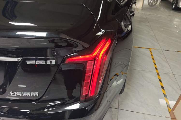 Used Cadillac CT5 2023 28T Luxury Edition (Standard Version) Right Rear Taillight