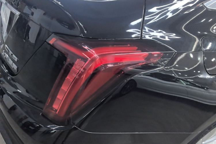 Used Cadillac CT5 2023 28T Luxury Edition (Standard Version) Right Rear Taillight