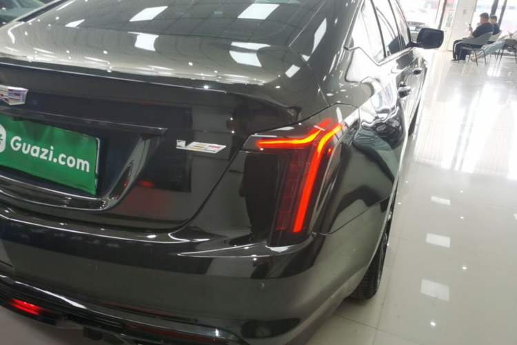 Used Cadillac CT5 2023 28T Luxury Edition (Standard Version) Right Rear Taillight