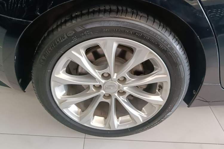 Used Cadillac CT5 2023 28T Luxury Edition (Standard Version) Right Rear Wheel Hub