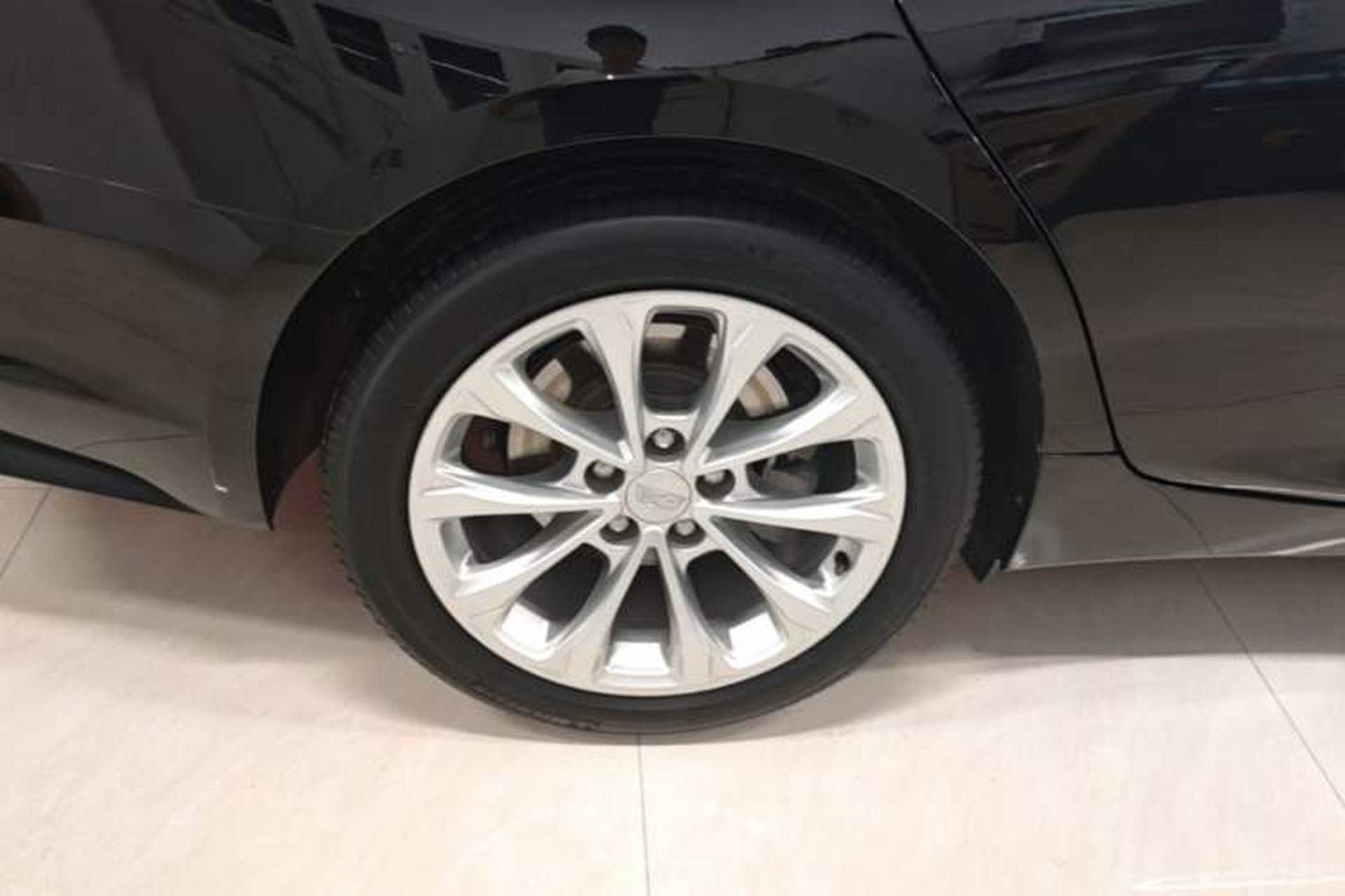 Used Cadillac CT5 2023 28T Luxury Edition (Standard Version) Right Rear Wheel Hub