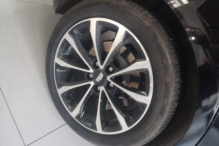Used Cadillac CT5 2023 28T Luxury Edition (Standard Version) Right Rear Wheel Hub