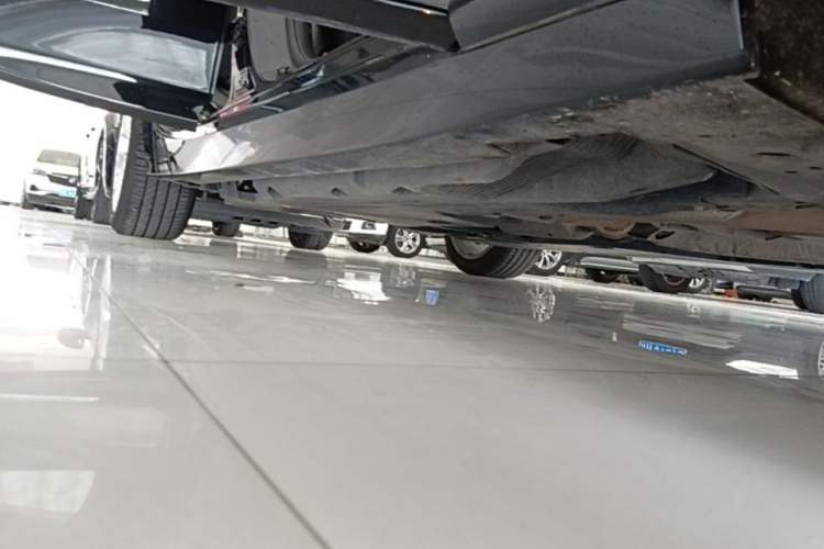 Used Cadillac CT5 2023 28T Luxury Edition (Standard Version) Right Side Sill