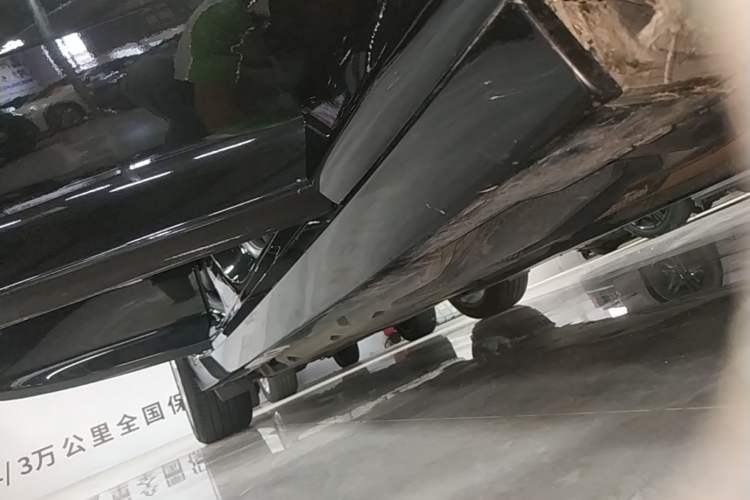 Used Cadillac CT5 2023 28T Luxury Edition (Standard Version) Right Side Sill
