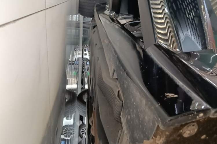 Used Cadillac CT5 2023 28T Luxury Edition (Standard Version) Right Side Sill