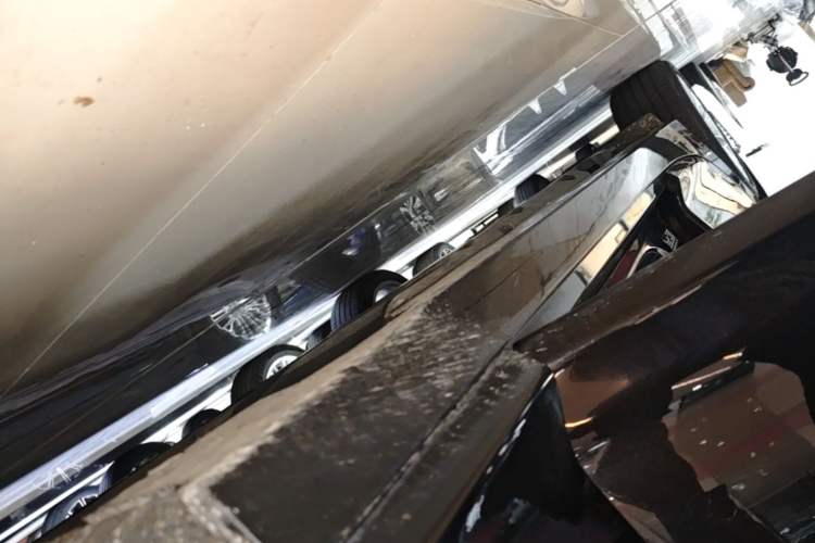 Used Cadillac CT5 2023 28T Luxury Edition (Standard Version) Right Side Sill