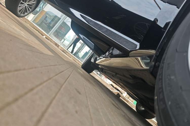 Used Cadillac CT5 2023 28T Luxury Edition (Standard Version) Right Side Sill
