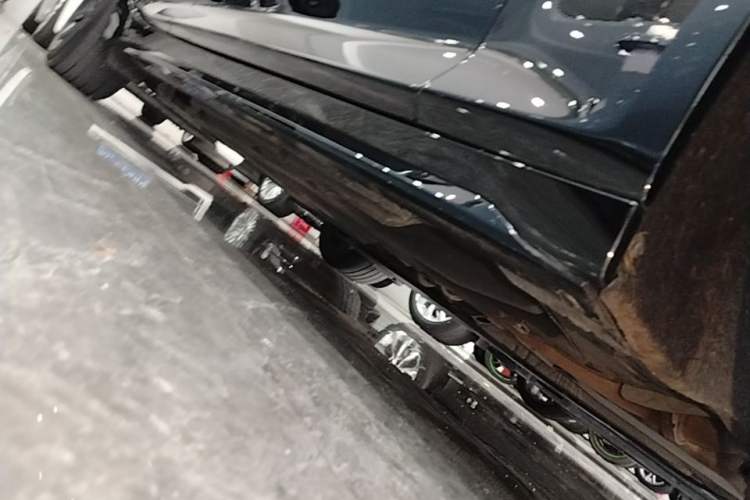 Used Cadillac CT5 2023 28T Prestige Model Right Side Sill