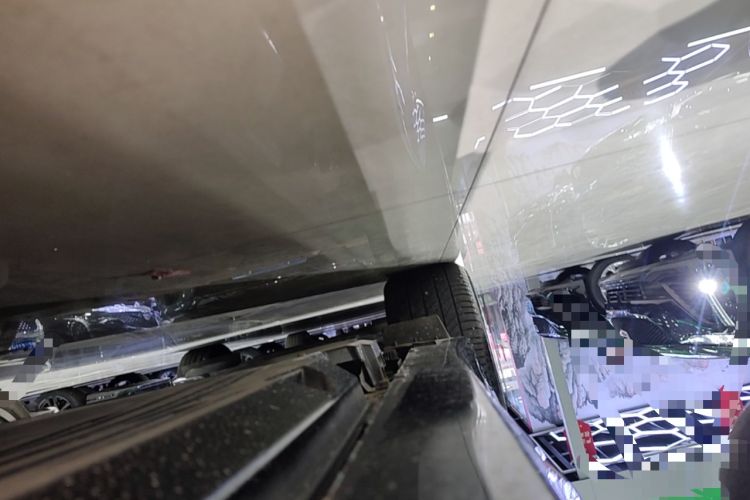 Used Cadillac CT5 2023 28T Luxury Edition (Standard Version) Right Side Sill