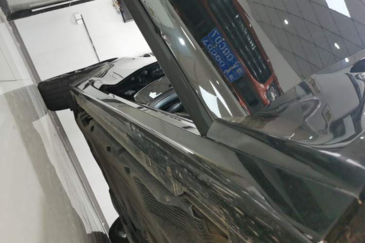 Used Cadillac CT5 2023 28T Luxury Edition (Standard Version) Right Side Sill