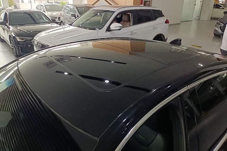 Used Cadillac CT5 2023 28T Luxury Edition (Standard Version) Roof