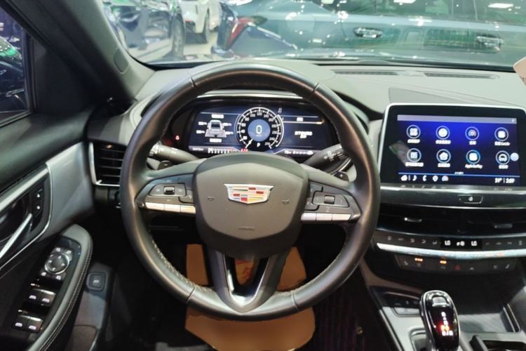 Used Cadillac CT5 2023 28T Luxury Edition (Standard Version) Steering Wheel