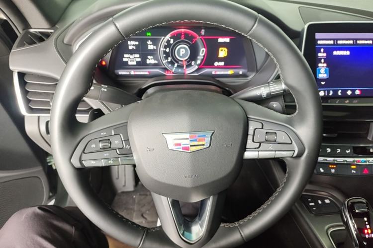 Used Cadillac CT5 2023 28T Luxury Edition (Standard Version) Steering Wheel
