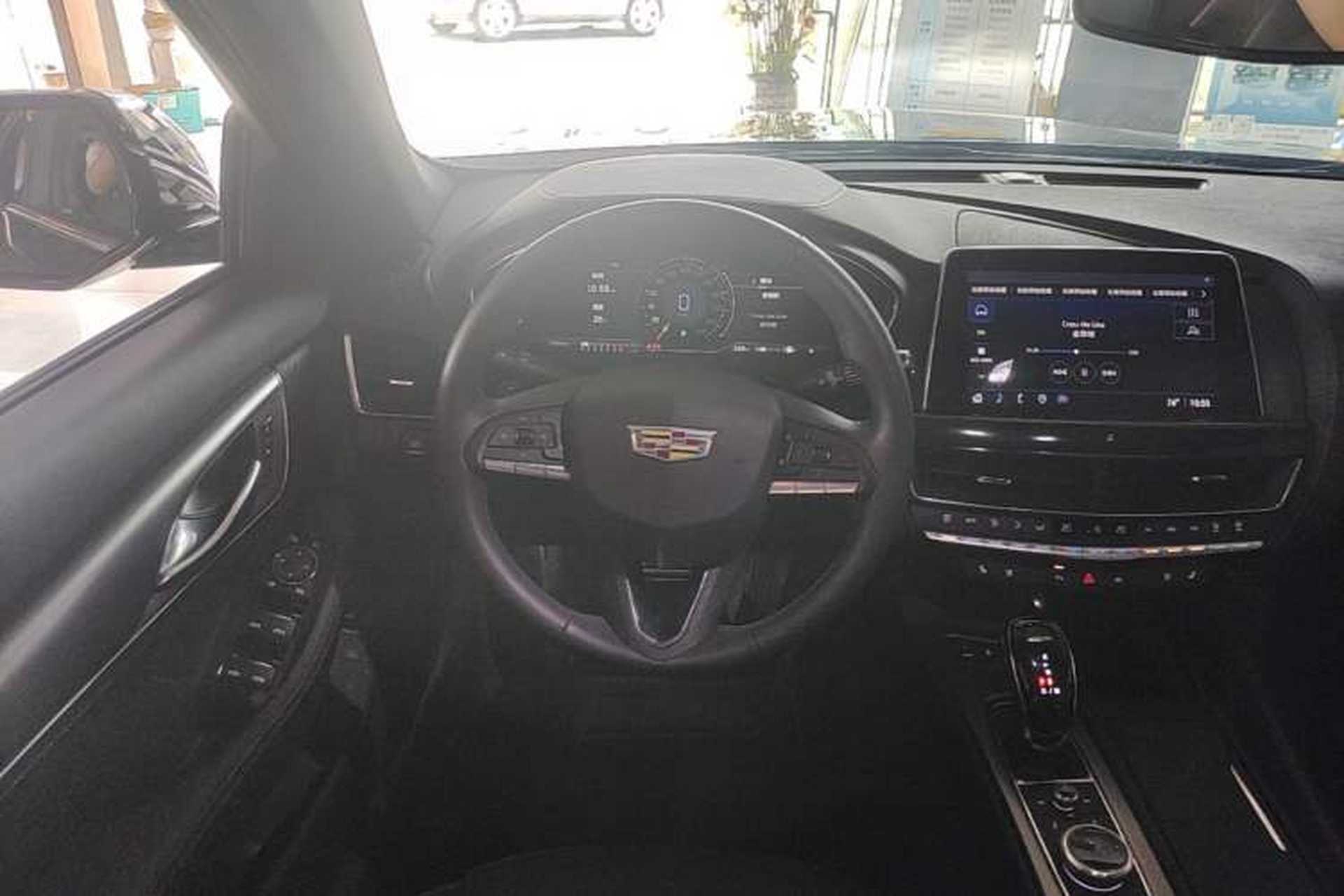 Used Cadillac CT5 2023 28T Luxury Edition (Standard Version) Steering Wheel