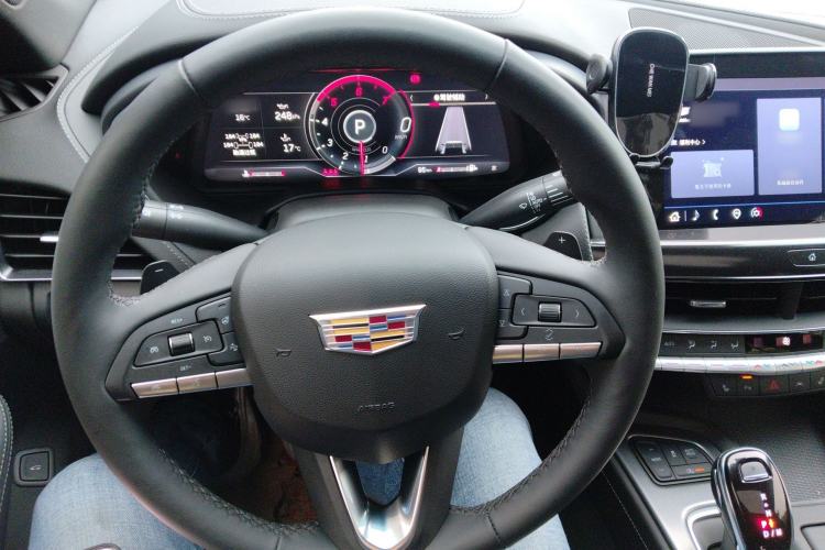 Used Cadillac CT5 2023 28T Prestige Model Steering Wheel