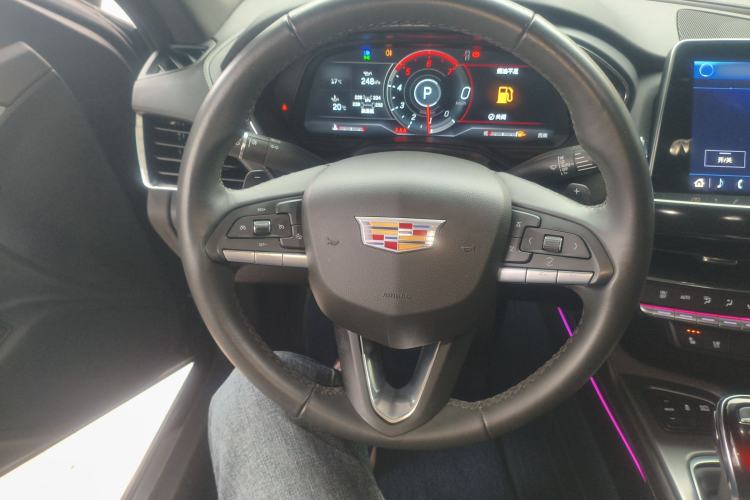 Used Cadillac CT5 2023 28T Luxury Edition (Standard Version) Steering Wheel
