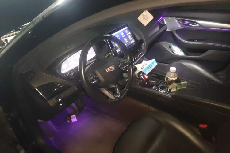 Used Cadillac CT5 2023 28T Luxury Edition (Standard Version) Steering Wheel