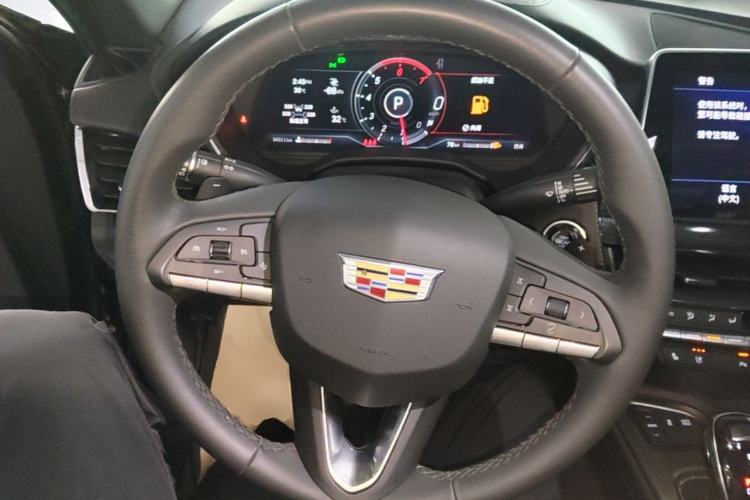 Used Cadillac CT5 2023 28T Luxury Edition (Standard Version) Steering Wheel