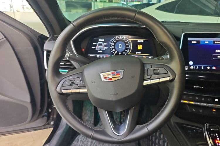 Used Cadillac CT5 2023 28T Luxury Edition (Standard Version) Steering Wheel