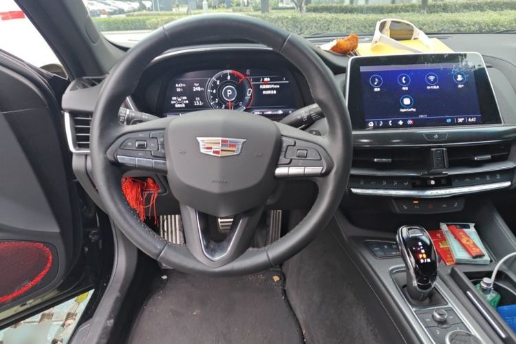 Used Cadillac CT5 2023 28T Prestige Model Steering Wheel