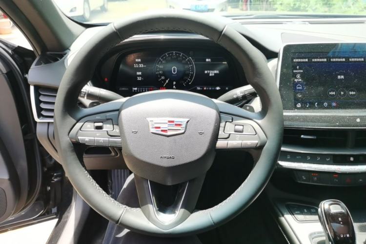 Used Cadillac CT5 2023 28T Luxury Edition (Standard Version) Steering Wheel
