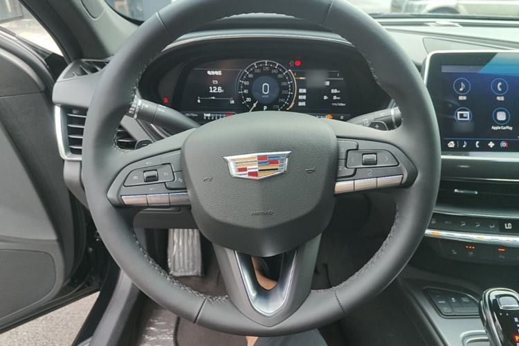 Used Cadillac CT5 2023 28T Luxury Edition (Standard Version) Steering Wheel
