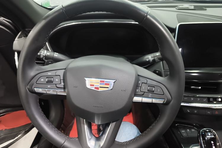 Used Cadillac CT5 2023 28T Luxury Edition (Standard Version) Steering Wheel