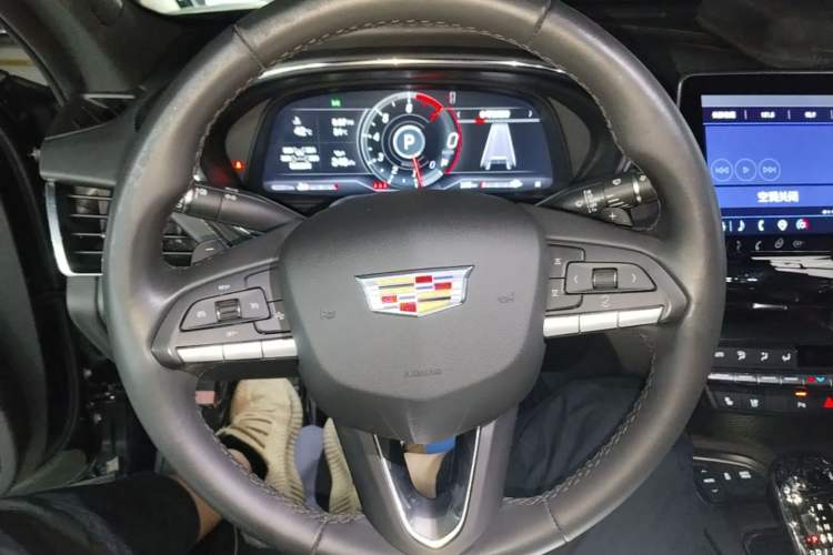 Used Cadillac CT5 2023 28T Luxury Edition (Standard Version) Steering Wheel