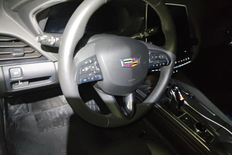 Used Cadillac CT5 2023 28T Prestige Model Steering Wheel