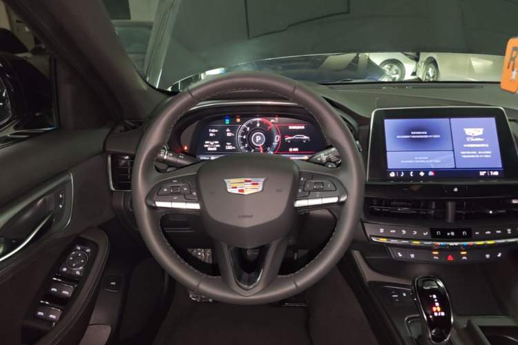 Used Cadillac CT5 2023 28T Luxury Edition (Standard Version) Steering Wheel