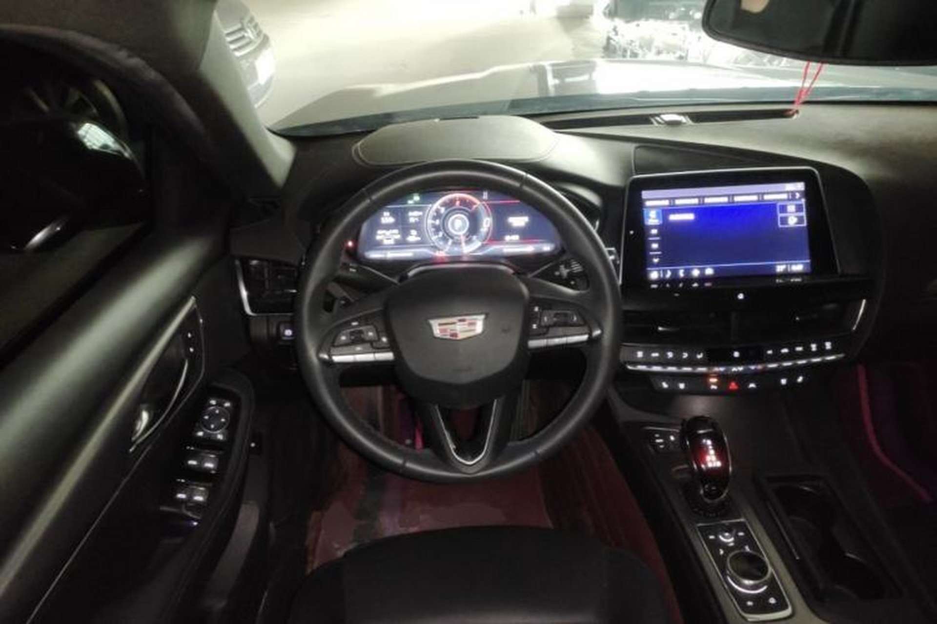 Used Cadillac CT5 2023 28T Luxury Edition (Standard Version) Steering Wheel