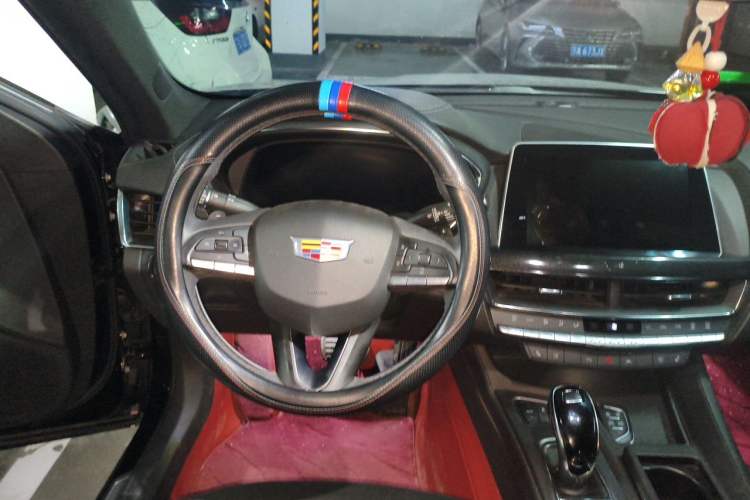 Used Cadillac CT5 2023 28T Luxury Edition (Standard Version) Steering Wheel