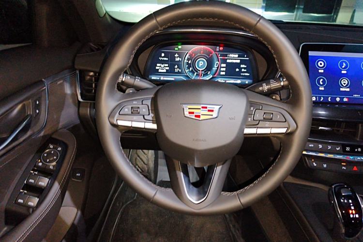 Used Cadillac CT5 2023 28T Luxury Edition (Standard Version) Steering Wheel