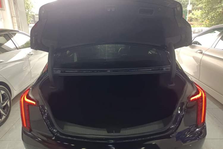 Used Cadillac CT5 2023 28T Luxury Edition (Standard Version) Trunk