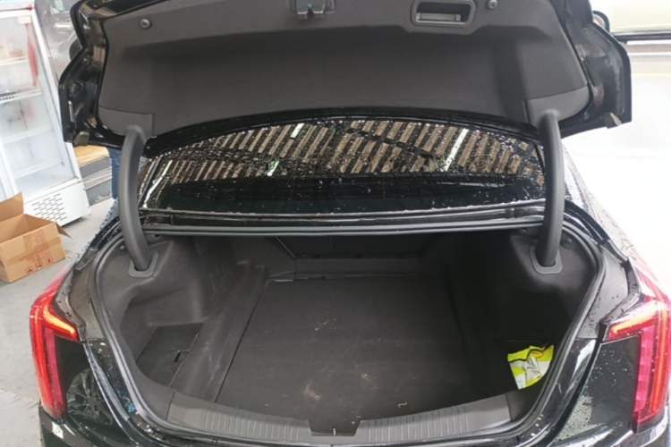 Used Cadillac CT5 2023 28T Luxury Edition (Standard Version) Trunk