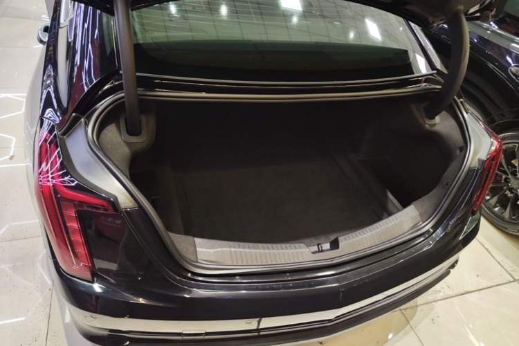 Used Cadillac CT5 2023 28T Luxury Edition (Standard Version) Trunk