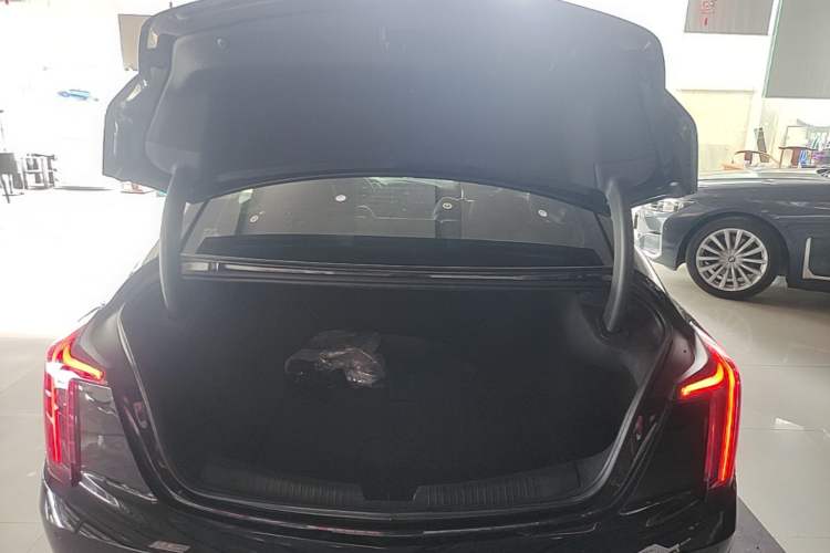 Used Cadillac CT5 2023 28T Luxury Edition (Standard Version) Trunk