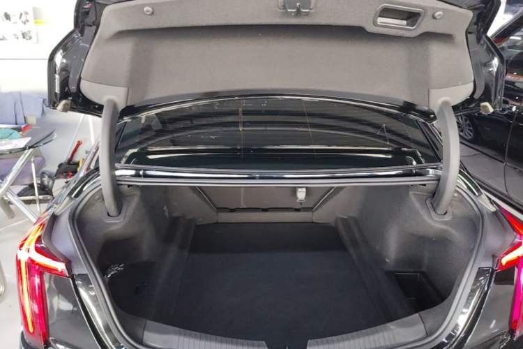 Used Cadillac CT5 2023 28T Luxury Edition (Standard Version) Trunk
