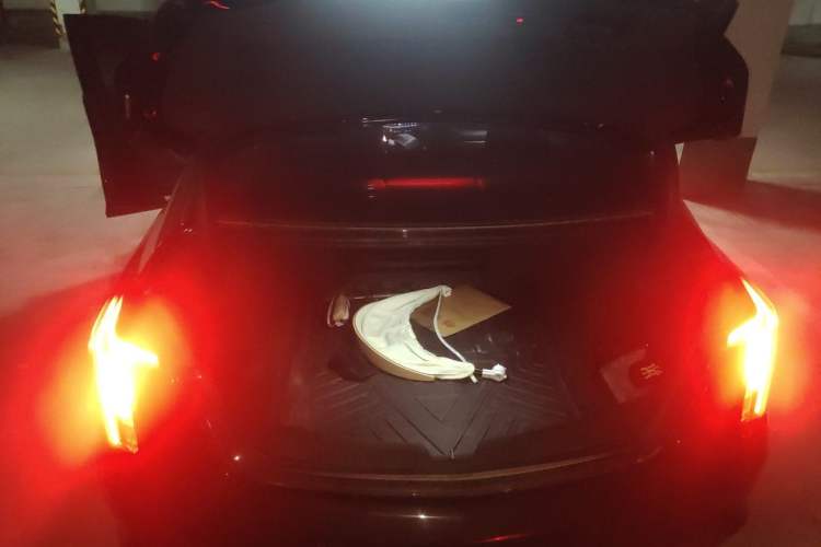 Used Cadillac CT5 2023 28T Luxury Edition (Standard Version) Trunk