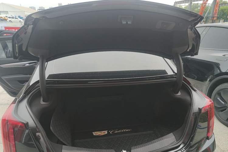 Used Cadillac CT5 2023 28T Luxury Edition (Standard Version) Trunk