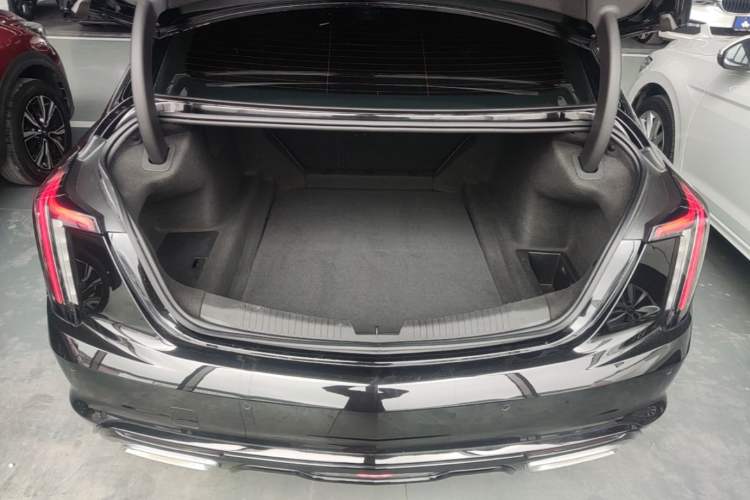 Used Cadillac CT5 2023 28T Platinum Edition Trunk